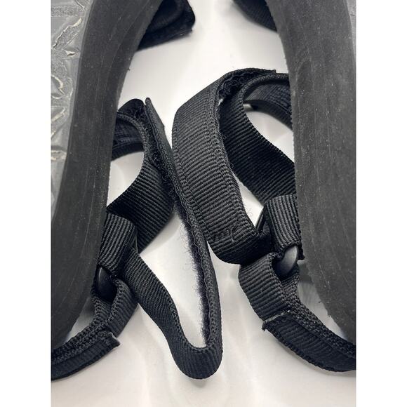 Teva Flatform Mevia Sandals in Black - Picture 13 of 13